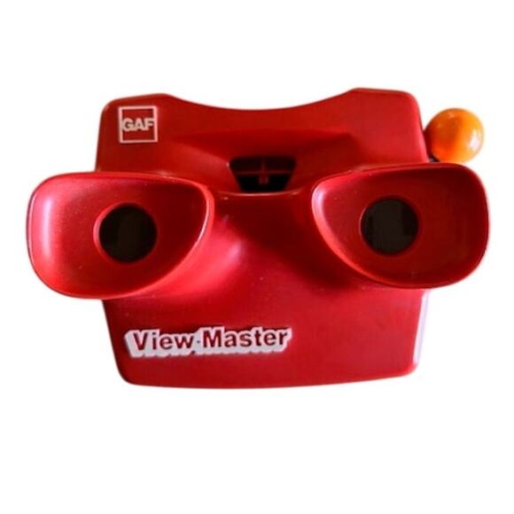 Vintage GAF View-Master Bundle – Red Viewer + 4 Reel Sets - Picture 2 of 9
